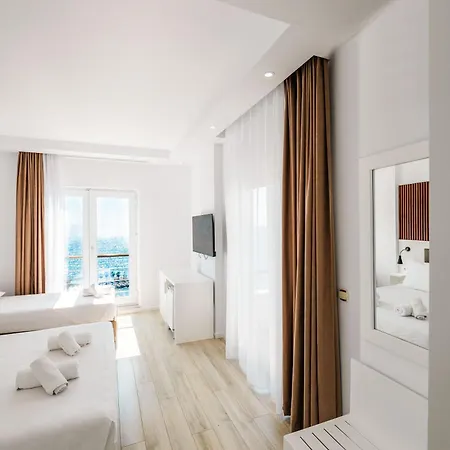 Helia Boutique - Seaside 4* Saranda