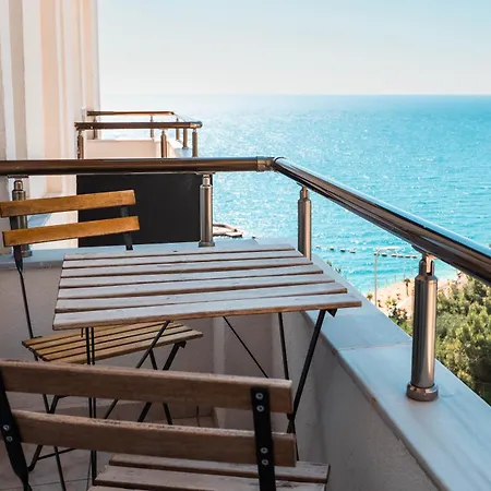 Ξενοδοχείο Helia Boutique - Seaside 4*