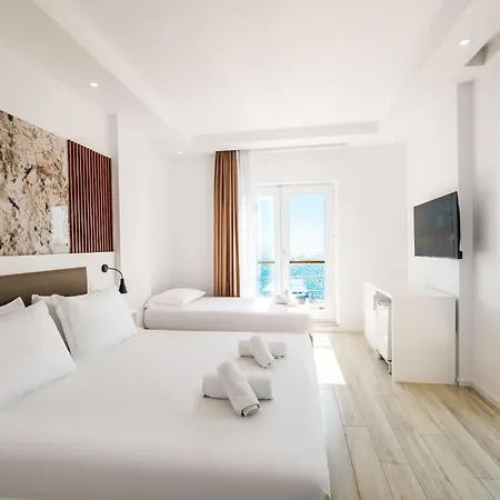 Helia Boutique - Seaside