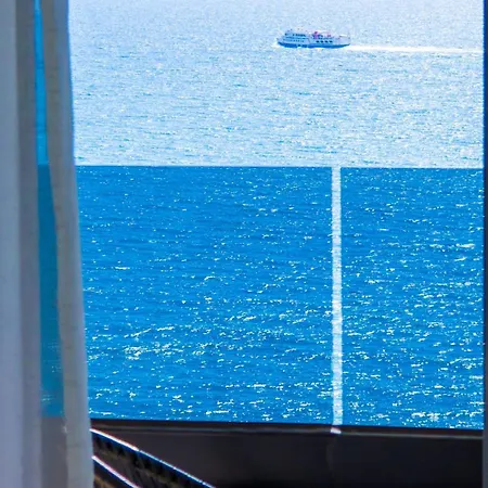 Helia Boutique - Seaside 4*