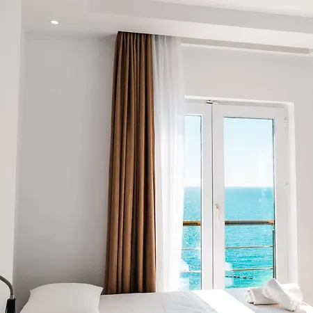 Hotel Helia Boutique - Seaside 4*