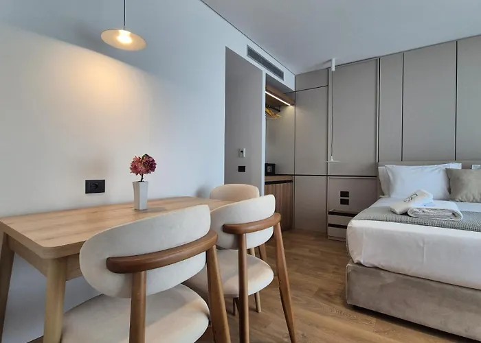 Helia Boutique - Seaside