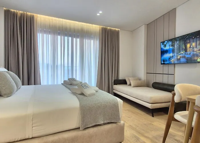 Otel Helia Boutique - Seaside 4*