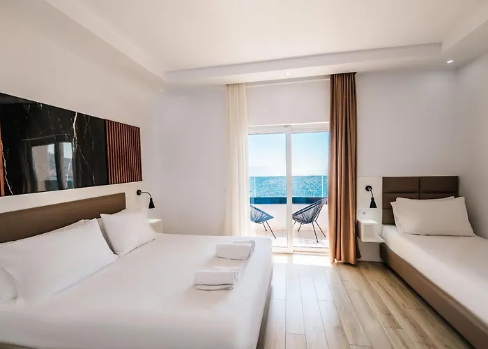 Helia Boutique - Seaside