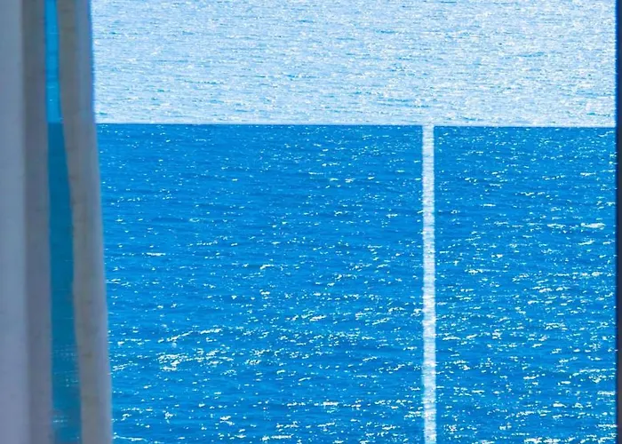 Helia Boutique - Seaside 4*