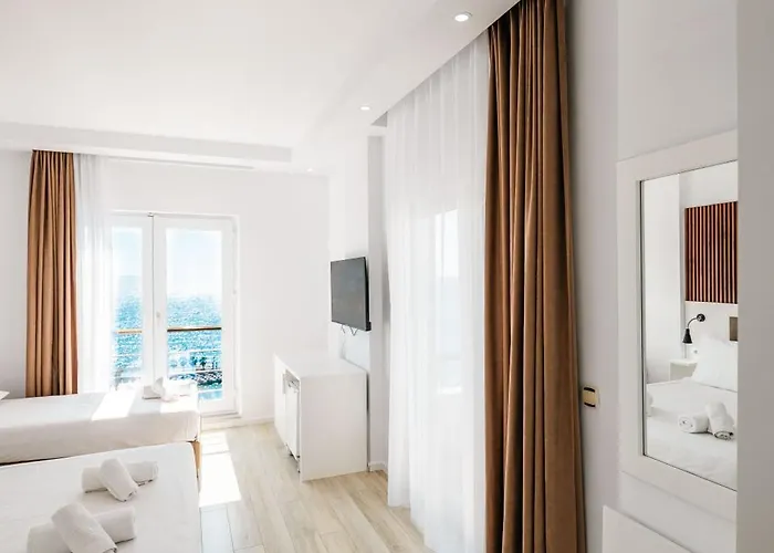 Helia Boutique - Seaside 4* Saranda